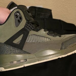 Jordan Spizike Sneakers in Olive and Black